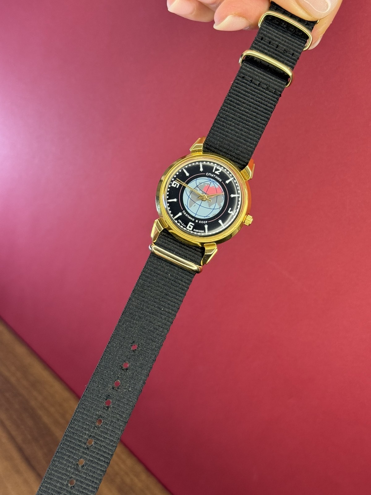 Watch Raketa Sputnik Mechanical Kirovskie Soviet USSR Russian Men RARE Vintage
