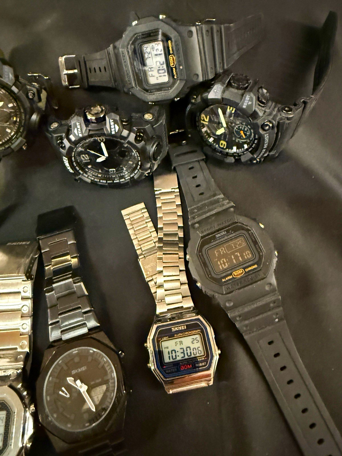 SKMEI Mixed Lot 9 Wristwatches Analog & Digital, Unisex Adults