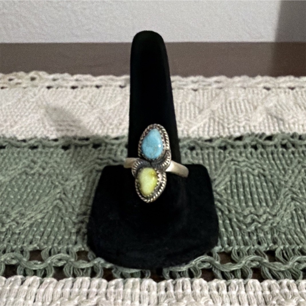 925 Sterling Silver closed back Turquoise 2-Stone adjustable ring. 6.5- 7.5