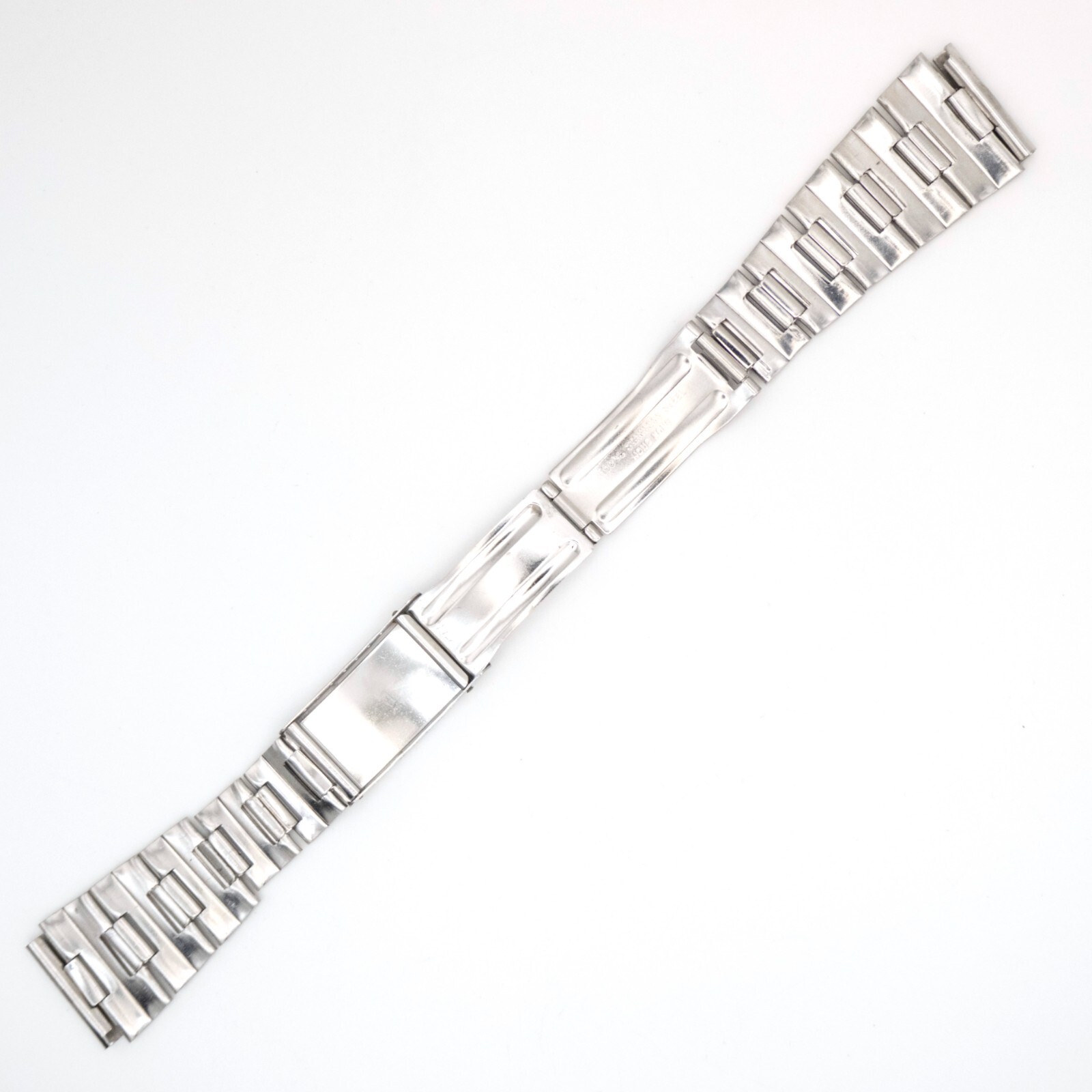 Vintage 21.5 mm stainless steel tapered wristwatch bracelet with trifold clasp