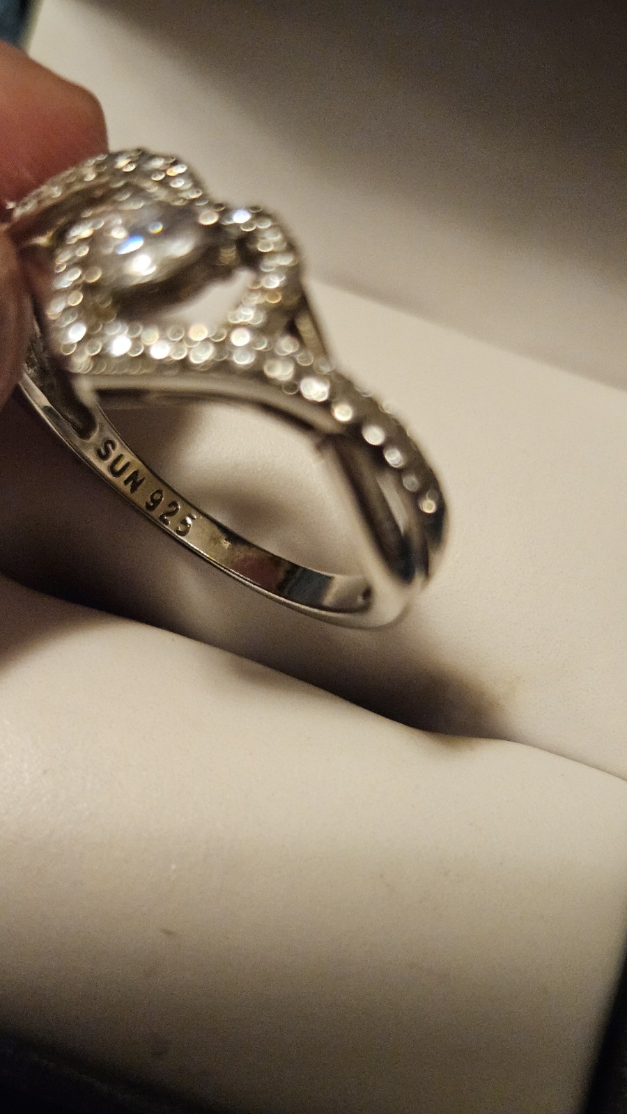 Brilliance Fine Jewelry 925 size 7