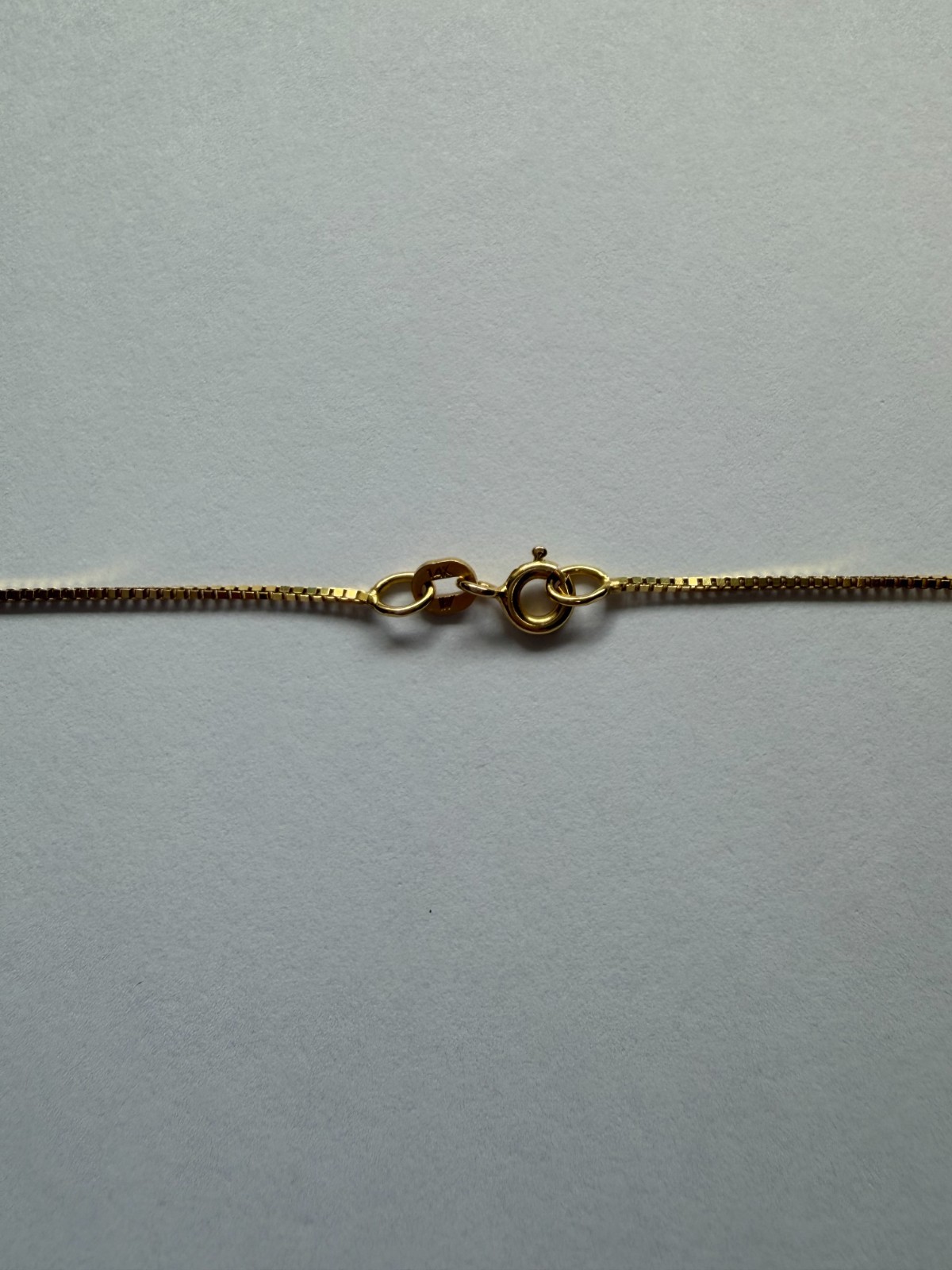 14k Yellow Gold 18″ Italy Box Link Chain 0.8mm with Spring Clasp 2.43 grams