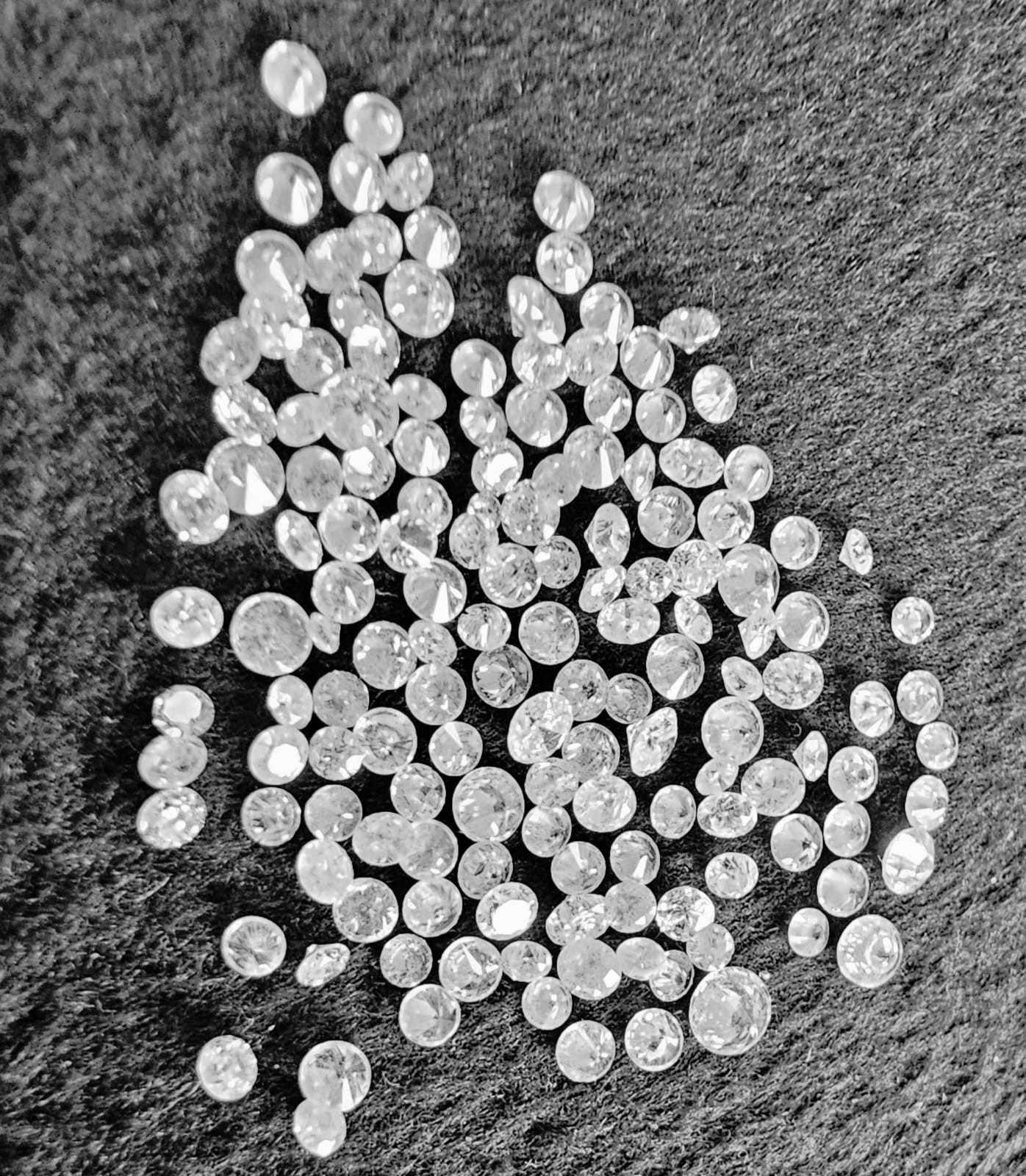 1CT (1.25mm to 2.70mm) I2-I3 Purity Natural white Diamond