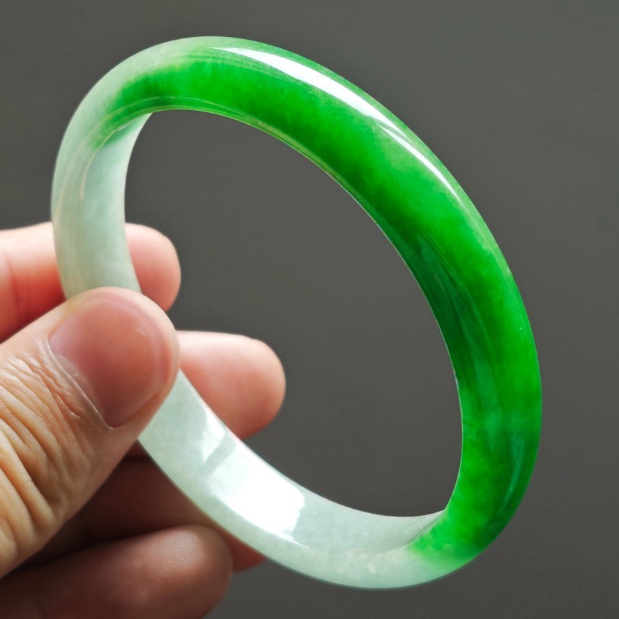 61mm Burma Natural Emerald Icy Green Jade Jadeite Bracelets Jade Bangle 4021
