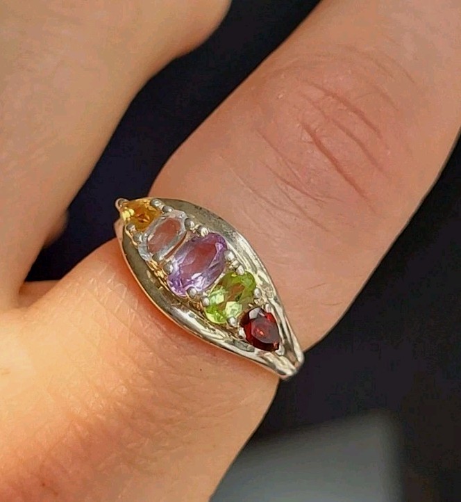 Gorgeous P 1/2 Sterling Silver ring 5 colourful gems citrine amethyst petidot..