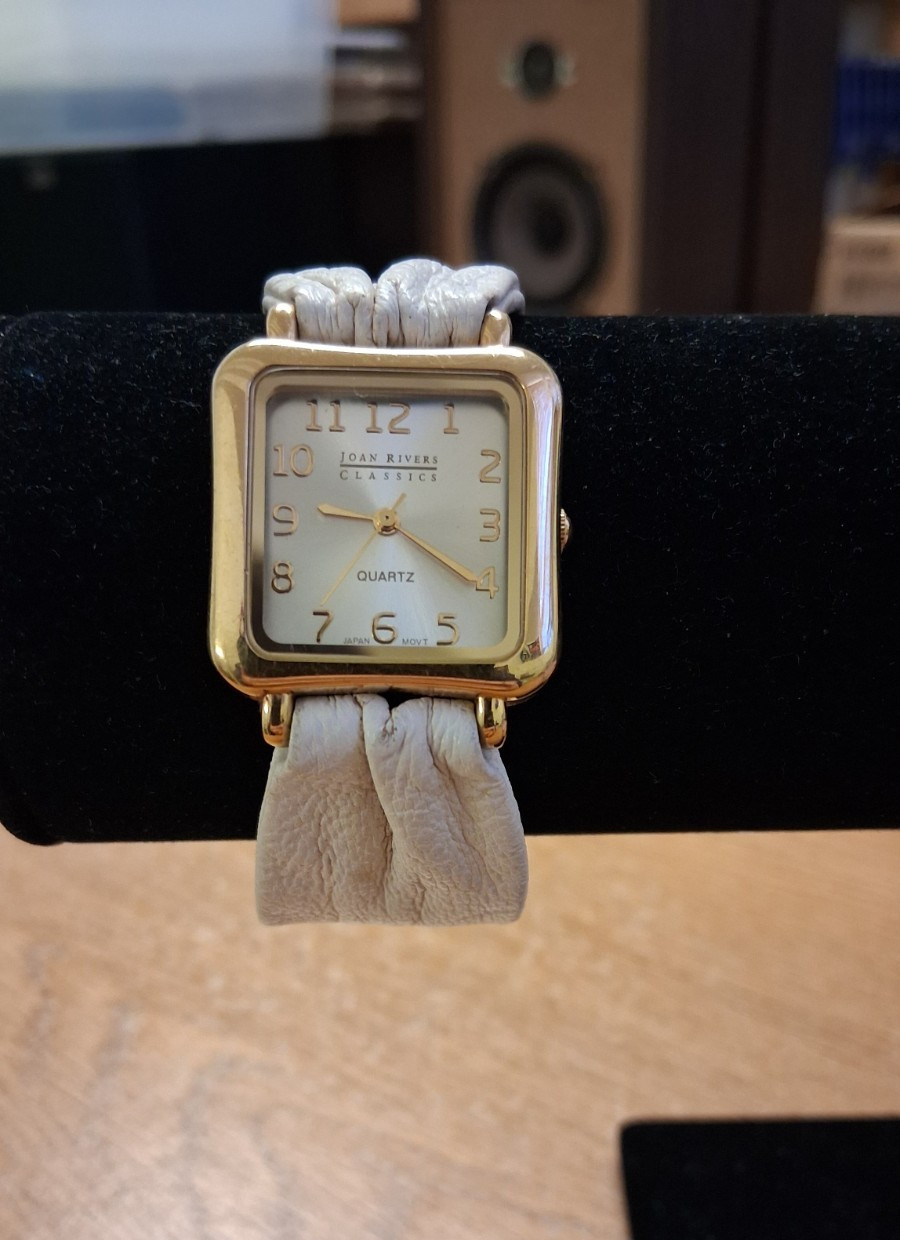 JOAN RIVERS CLASSICS STUNNING QUARTZ WRISTWATCH 377 ELEGANT LADIES WATCH