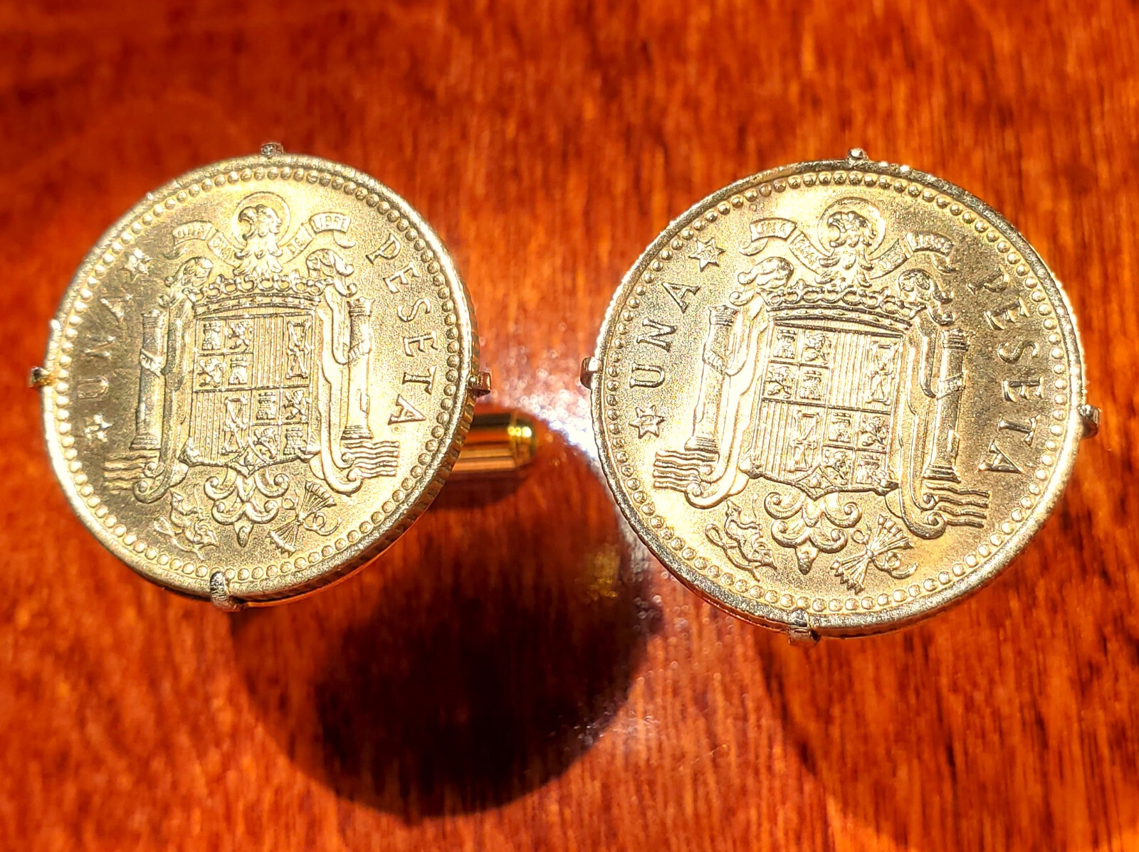 Vintage Spain Eagle & Shield Coat of Arms Spanish Bronze Coin Cufflinks + Box!