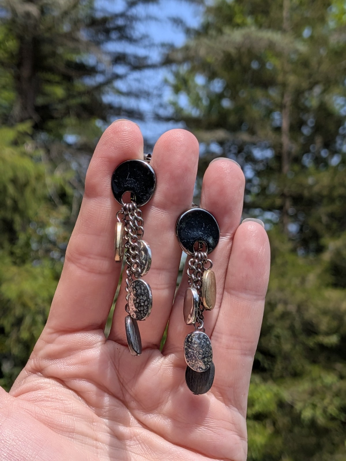 Textured Mixed Metal Oval 2¾” Dangle Clip Earrings Black Silver Gold Tone Chain