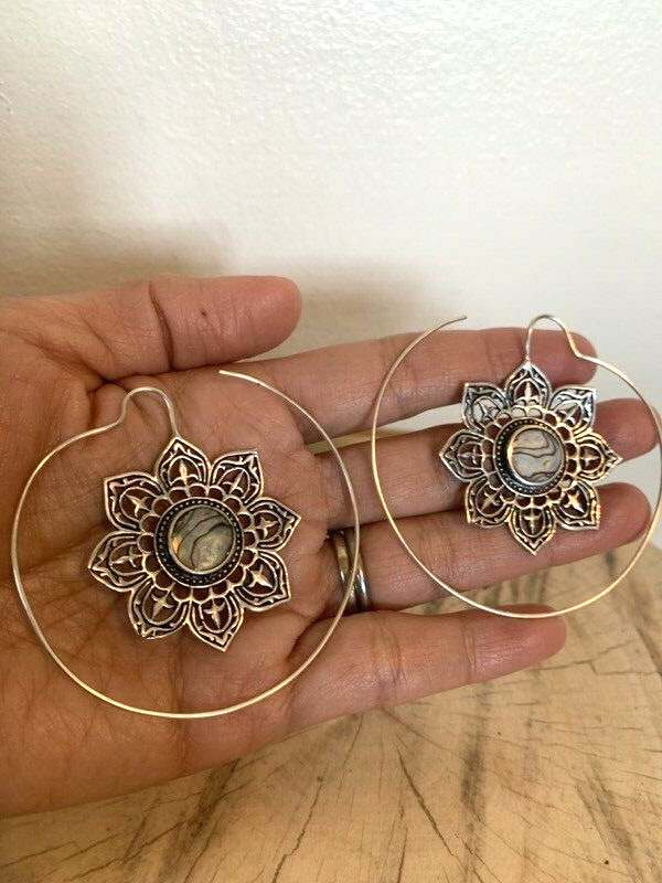 PAIR SILVER PLATED SHELL EARRINGS 18g (1MM) LARGE 2″ 5/8 INCH HOOPS PLUG HANGERS