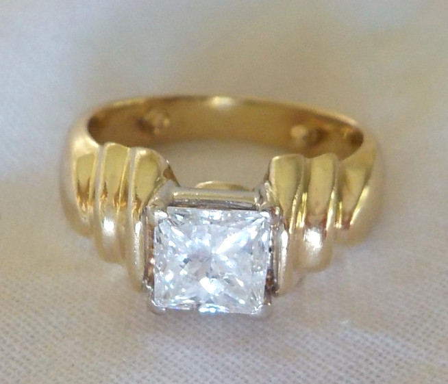 14K Yellow Gold 1.06ct Princess Solitaire Diamond Ring – 6.1 gms, Sz 4.5/5.25