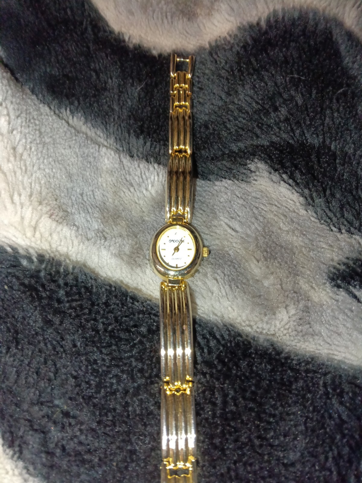 VINTAGE Watch Lot Men’s And Women’s Seiko, Citizen, Pulsar, Etc Gold Silver