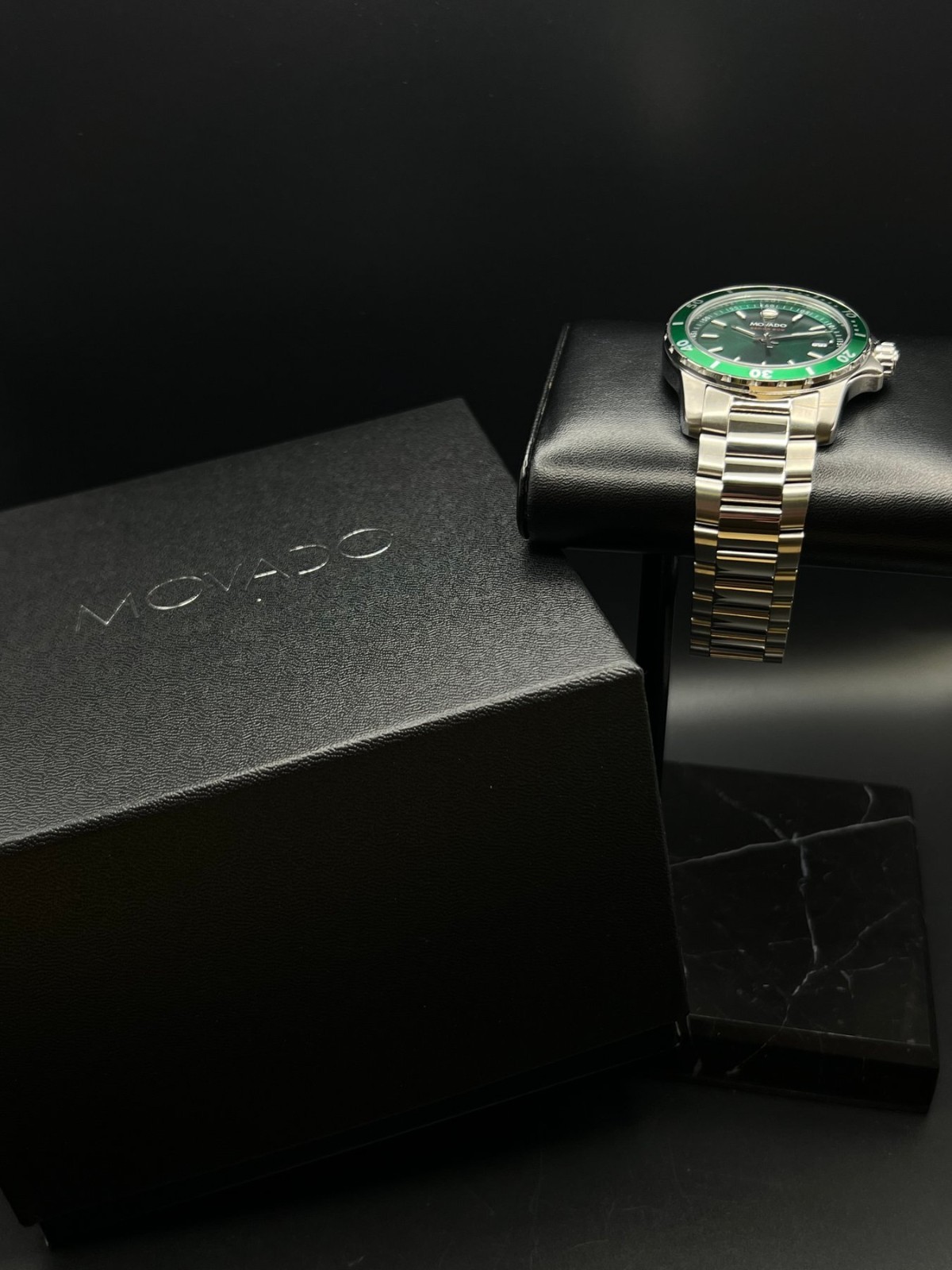🔥 Movado Series 800 Green Dial 40mm Stainless Steel Watch – Box – Excellent 🔥