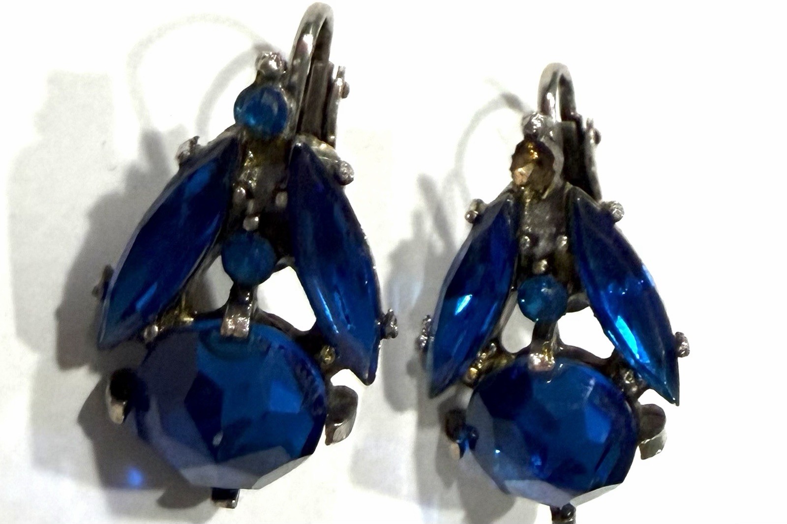 Stunning Brooch Pin Clip Earring Set 2 Toned Blue Rhinestones True Beauty