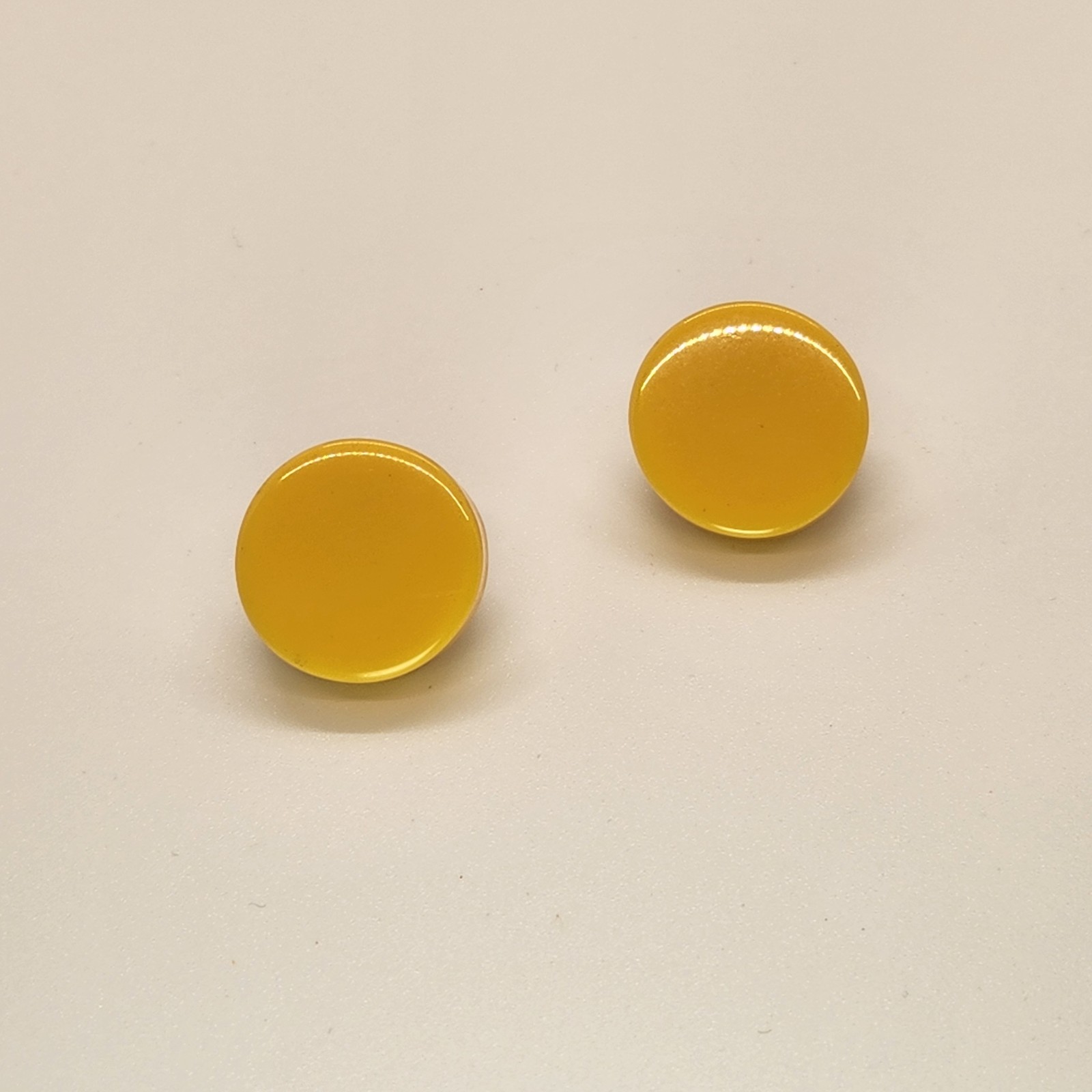 Vintage Bakelite Button Clip On Earrings In Mustard Yellow Color