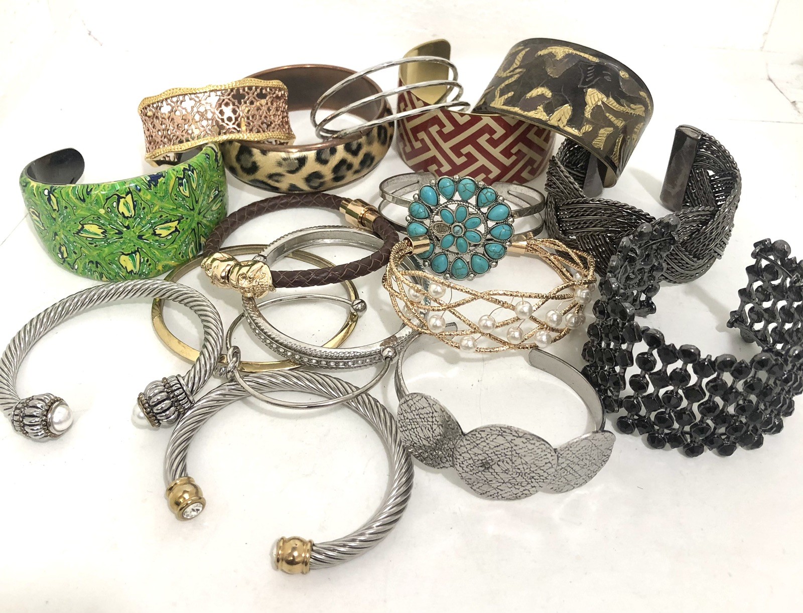 Vintage 17 Piece Lot Mixed Size Material Metal Cuff Bangle Bracelets Rhinestone