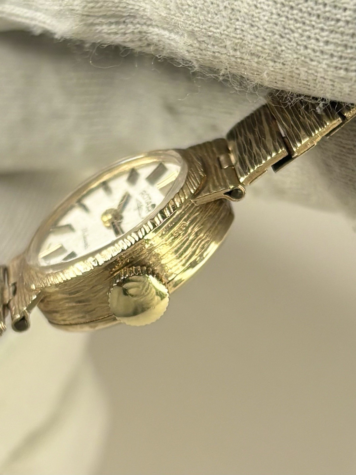 ROTARY Ladies 9ct Gold *+BOX* 15g Vintage 1970’s Manual Watch