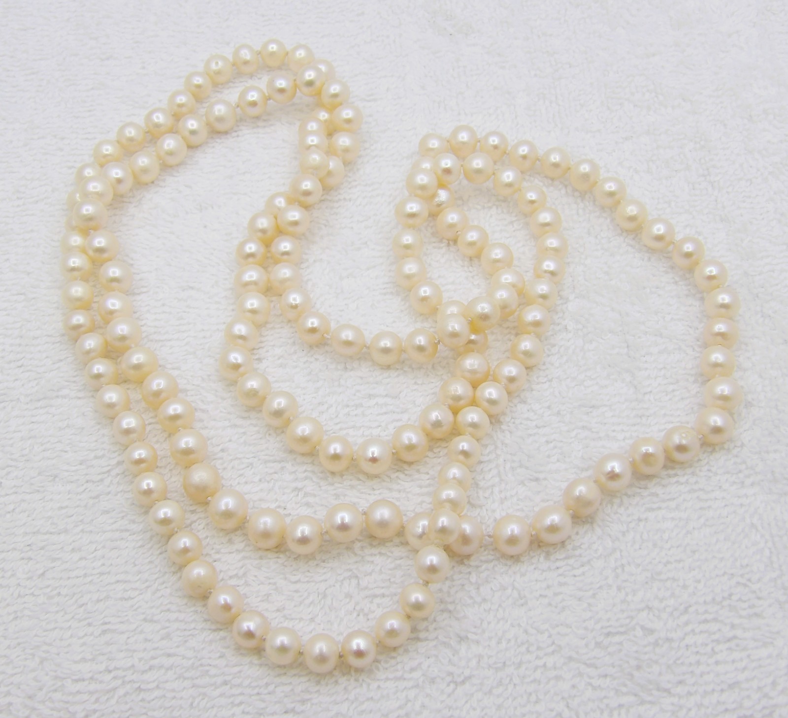 45 inches long white potato Cultured Freshwater Pearl Necklace Knotted NK802B