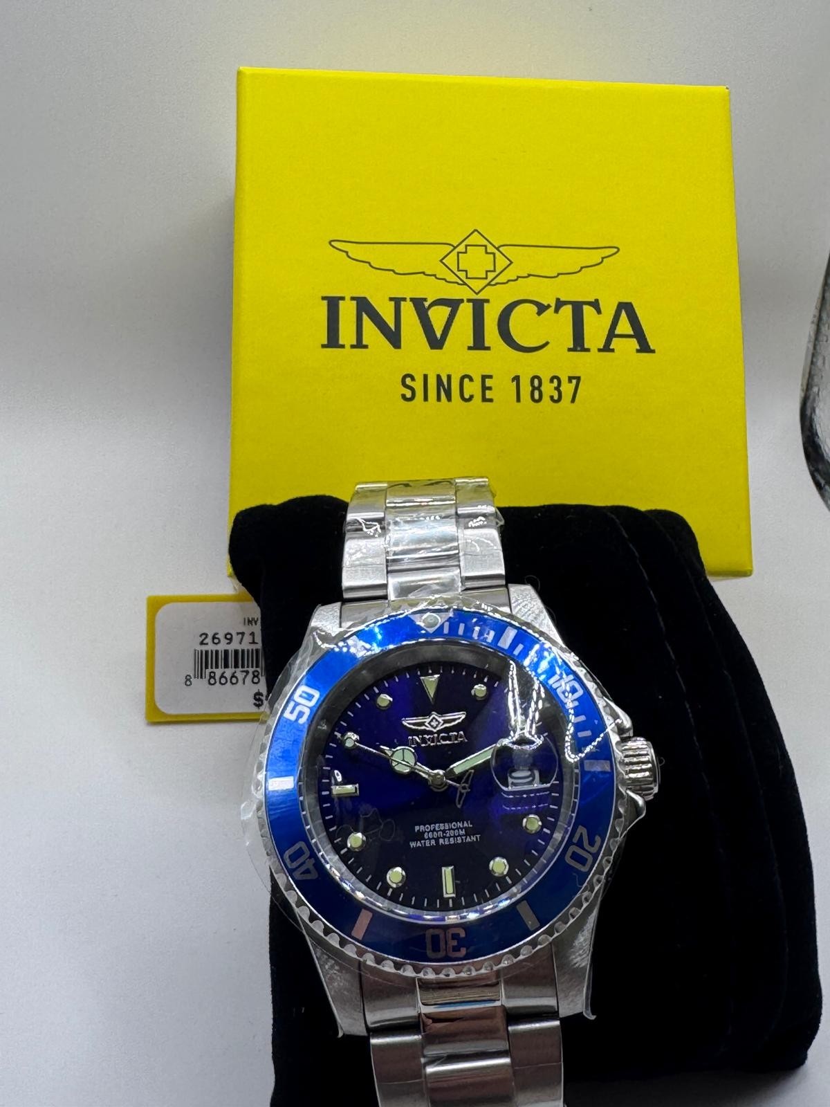 Invicta Pro Diver Men’s Quartz 200m Blue Dial/Bezel Stainless Bracelet w/Box