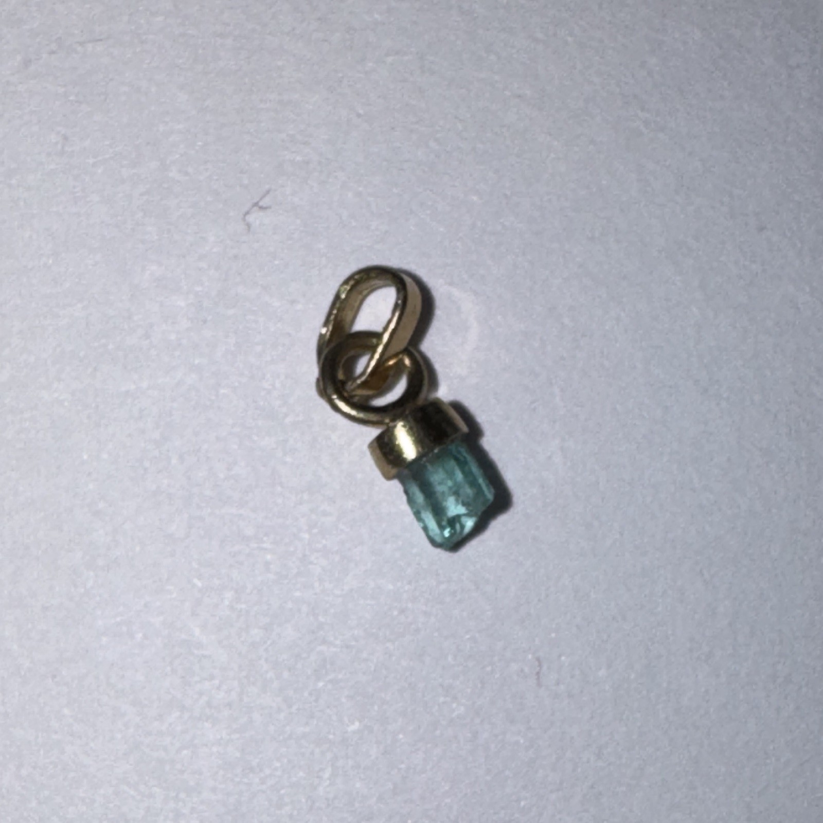 Green Rectangular Stone Bar Pendant Charm w/ Gold Tone Cap, 13.7 mm, 1 Stone