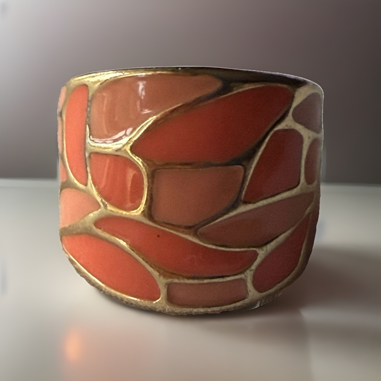 1” Wide Abstract Peach Enamel Statement Ring Gold Tone Unbranded Size 8