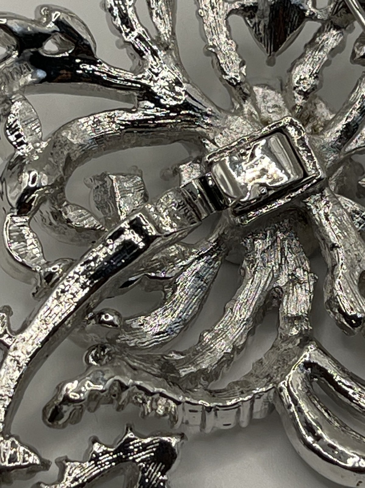 Joan Rivers Private Collection Crystal Flower Brooch Pin Removable Stem