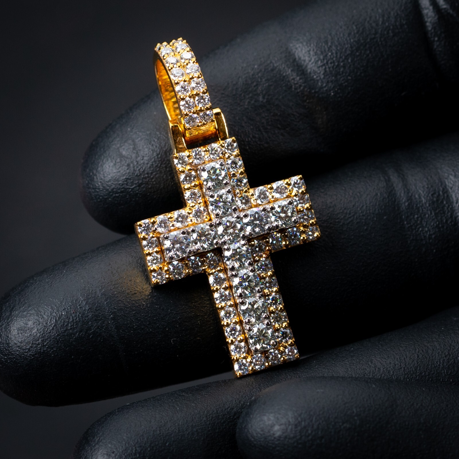 VVS Moissanite Hip Hop Yellow Gold 925 Sterling Silver Pointer Cross Pendant