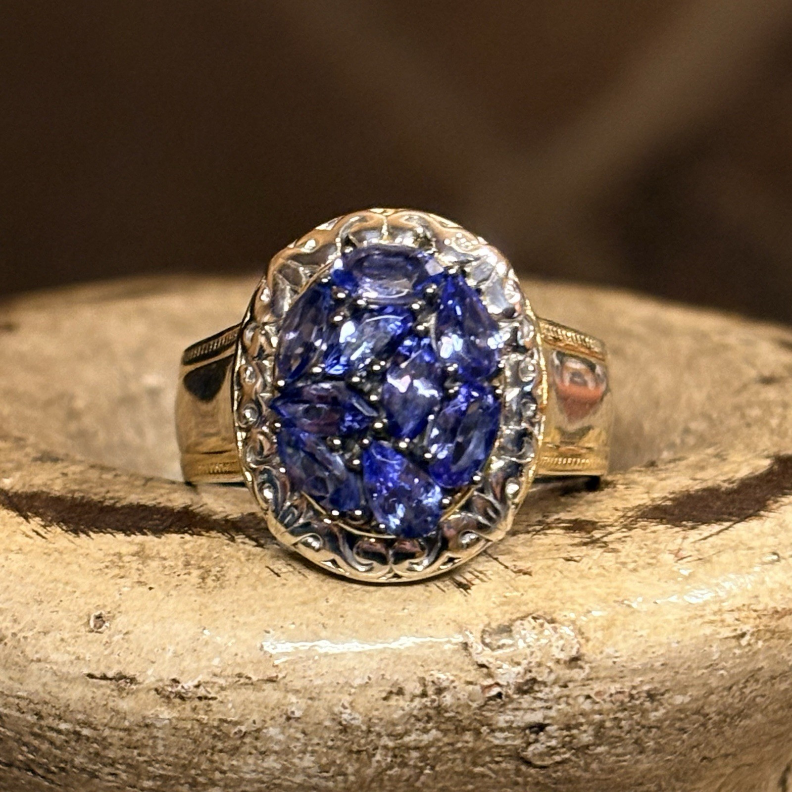 Gems En Vogue Ring Size 9 Sterling Silver Two Tone w/ Tanzanite Cluster