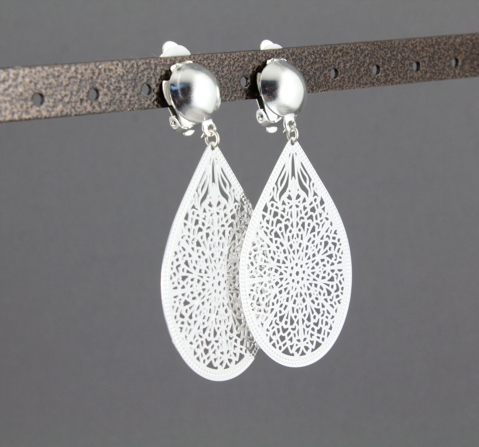 Silver Clip On earrings filigree teardrop pendant clips lightweight 2.5″ long