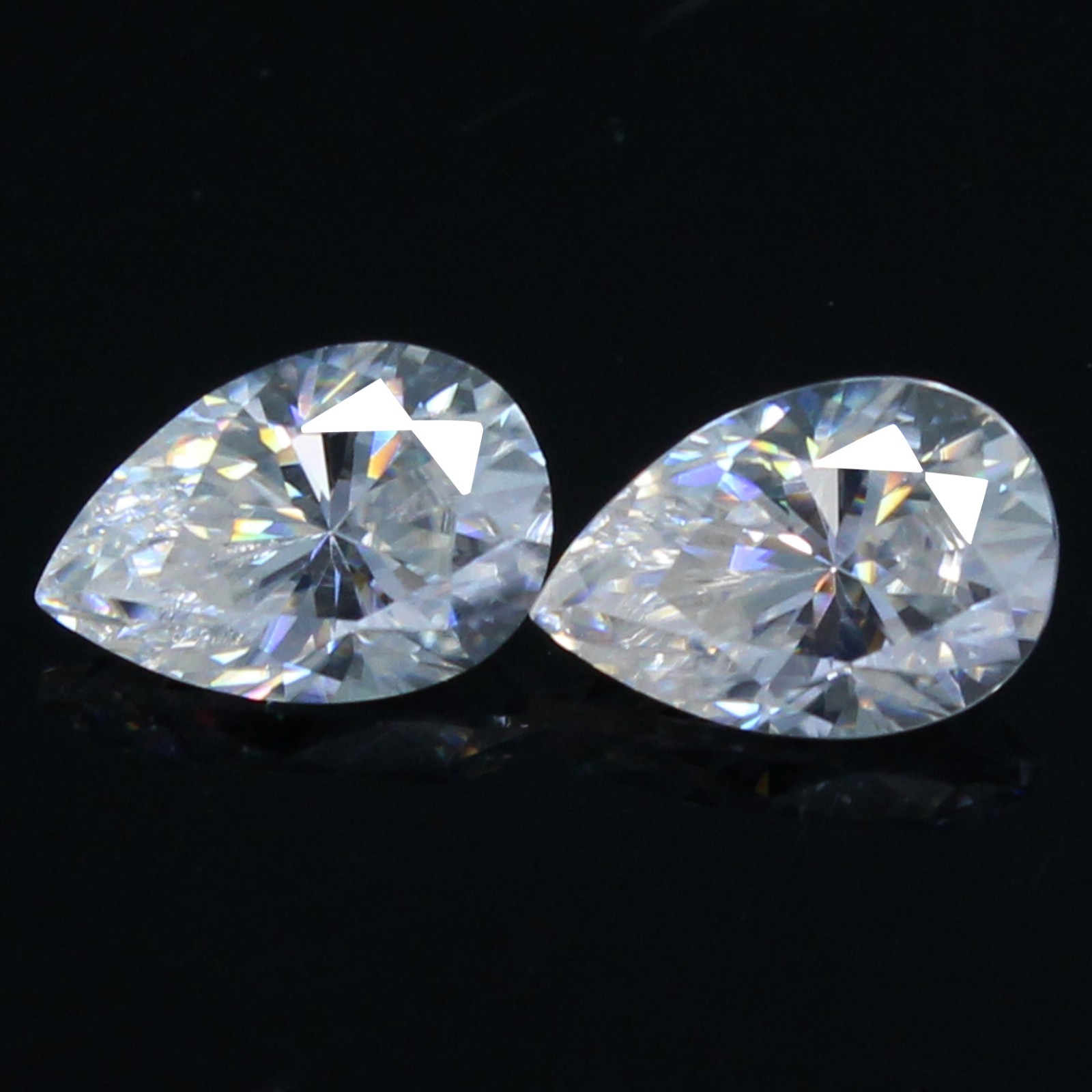 Natural Certified DE Color VVS1 Excellent Cut 2.5×4 MM Pear Pair White Diamond