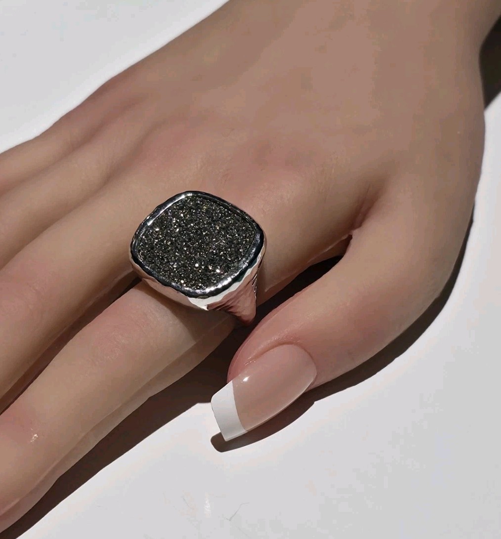 Stunning Sterling Silver 925 Black Druzy Quartz Signet Cocktail Ring Size 7