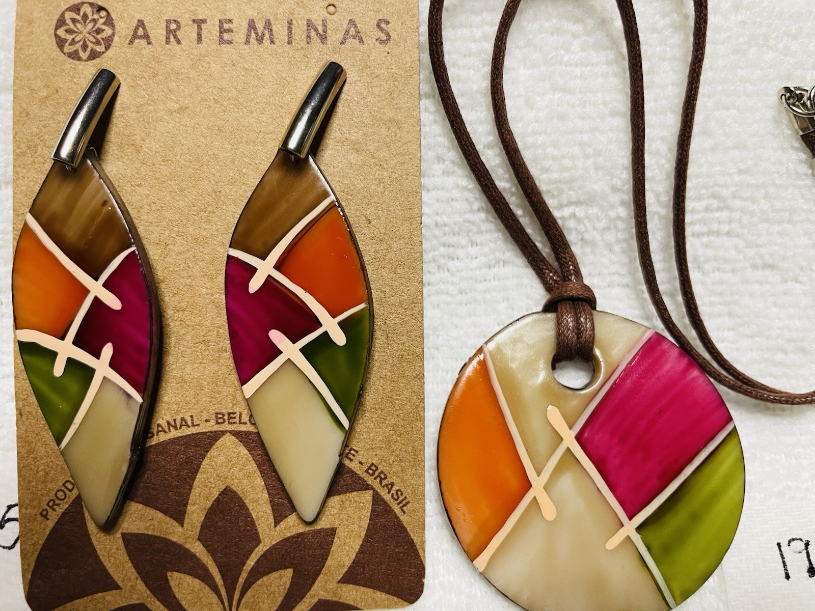 Brazilian Handcrafted Rainbow Abstract Necklace Set(best price then other sites)
