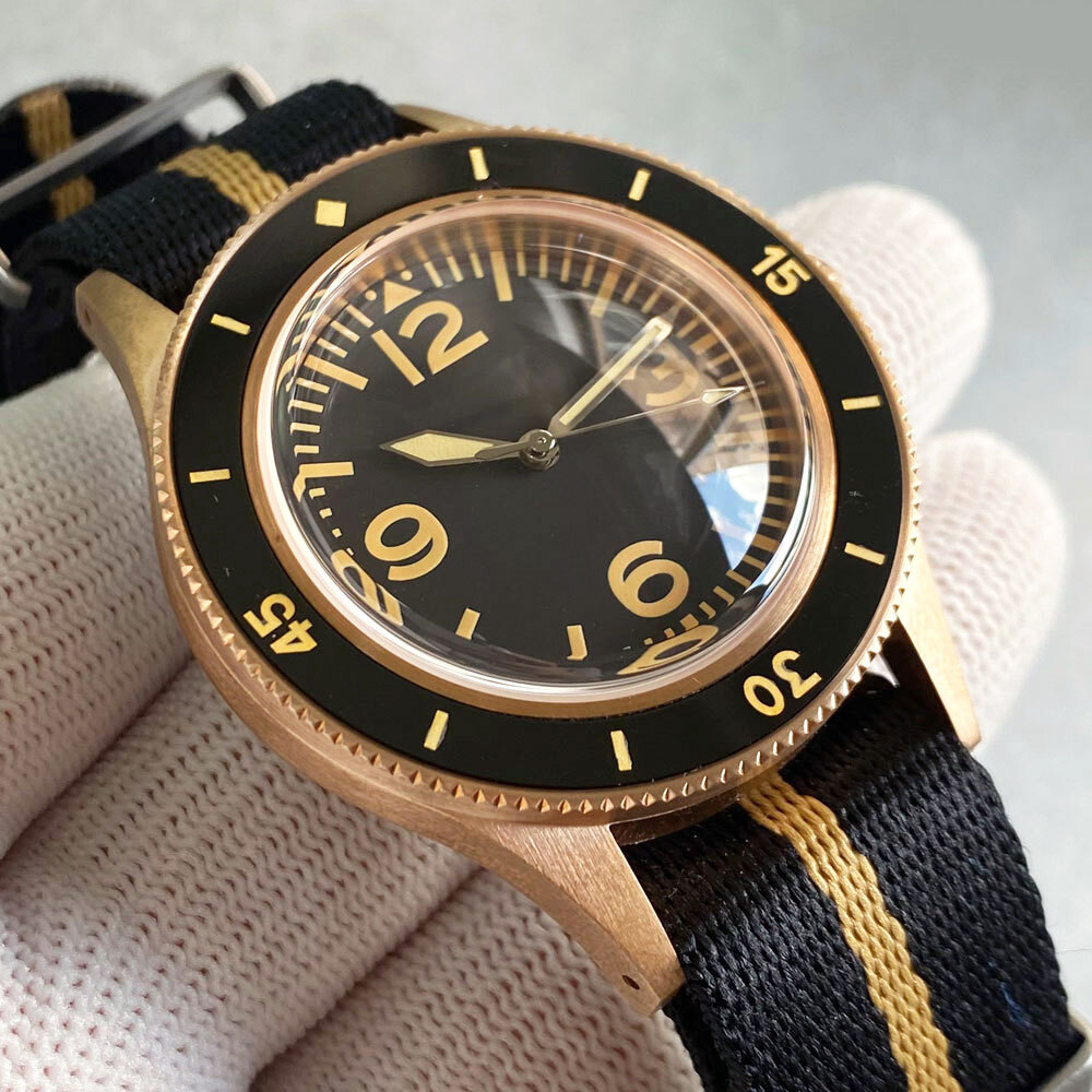 40mm 50-Fathoms Retro CUSN8 Solid Bronze NH35 Dress Men Watch Sapphire 20Bar