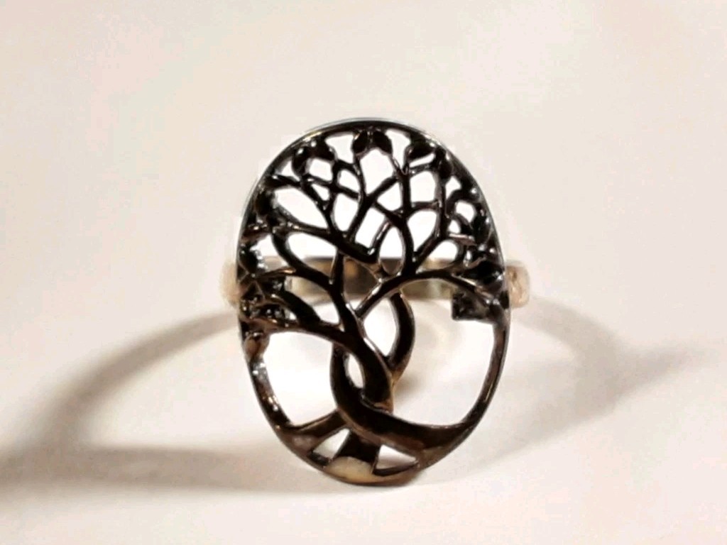 925 STERLING SILVER TREE OF LIFE DESIGN SIZE 8 RING 3.9g AS IS