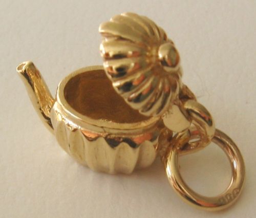 SOLID 9K 9ct YELLOW GOLD 3D ANTIQUE TEAPOT CHARM PENDANT RRP $399