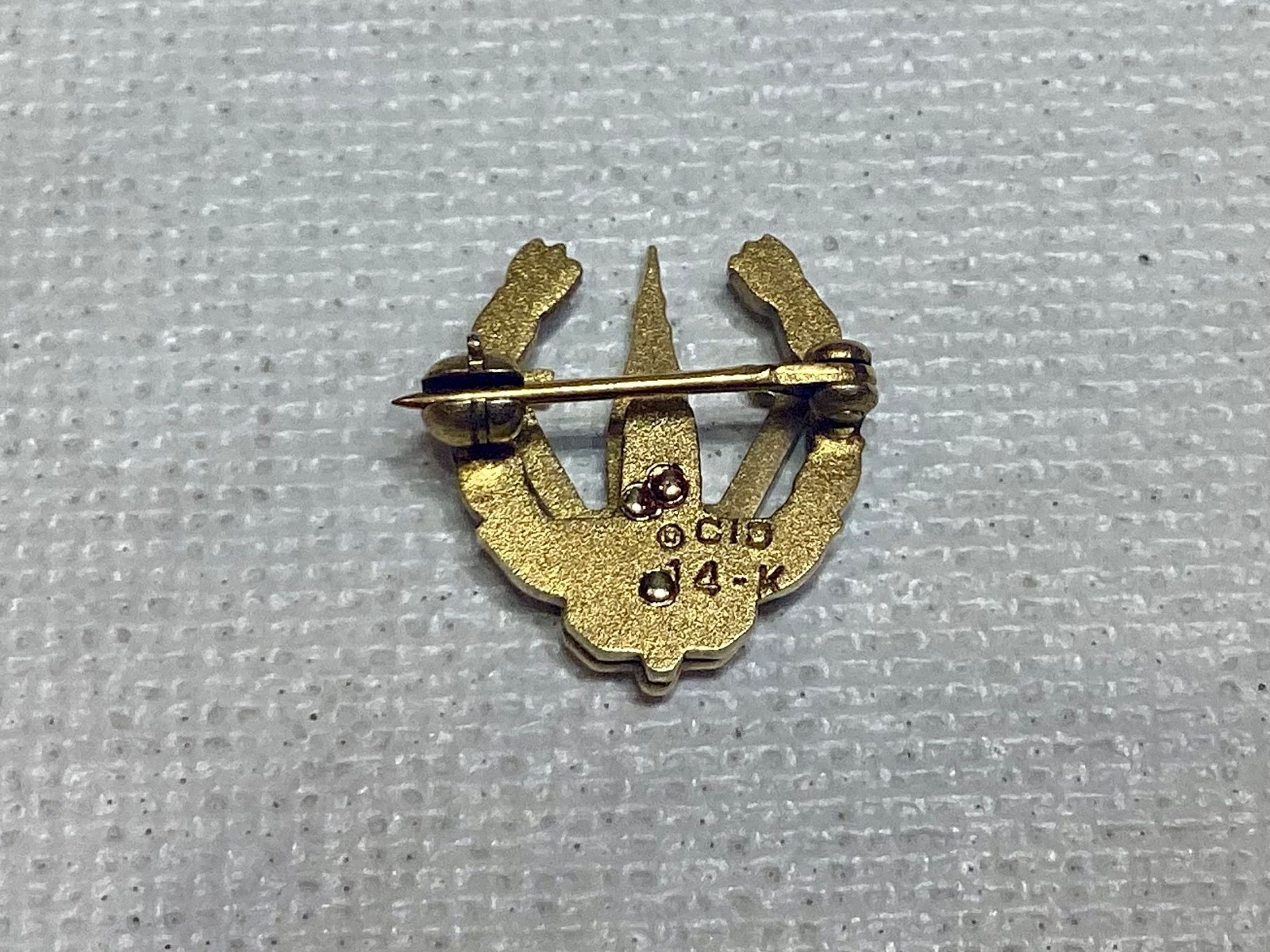 VINTAGE 14K GOLD RARE METROPOLITAN LIFE INSURANCE COMPANY PIN (2.4 grams)