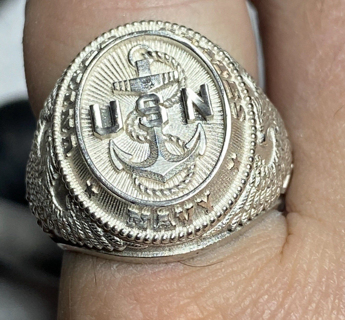 US NAVY RING – HANDMADE 925 STERLING SILVER MILITARY ANCHOR SIGNET RING LICENSED