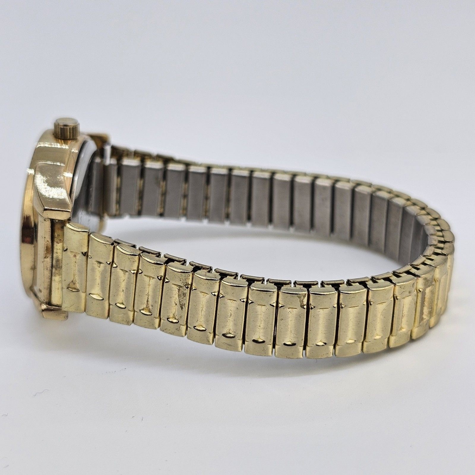 28MM Women’s Watch White Dial Gold Case Expandable Band 6″ New Battery
