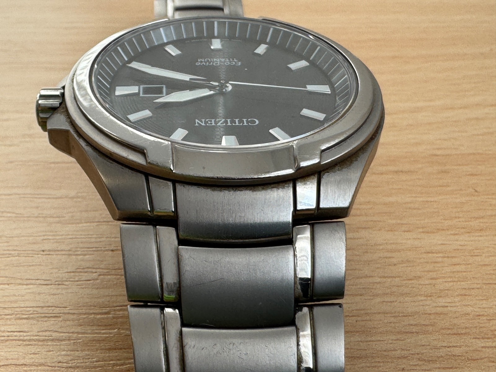 Citizen Eco-Drive Titanium Men’s Watch Sapphire Crystal 100m Japan Mov’t Date