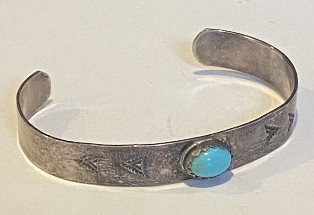 Fred Harvey NATIVE NAVAJO GERALDINE GOAT TURQUOISE STERLING Stamp Cuff Bracelet