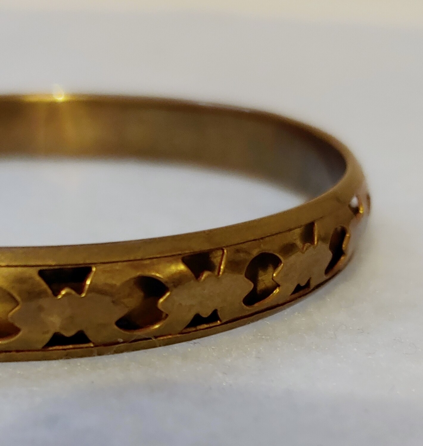 Vintage Solid Copper Bracelet ( Inside Dia 2 5/8in x 3/8in WIDE )