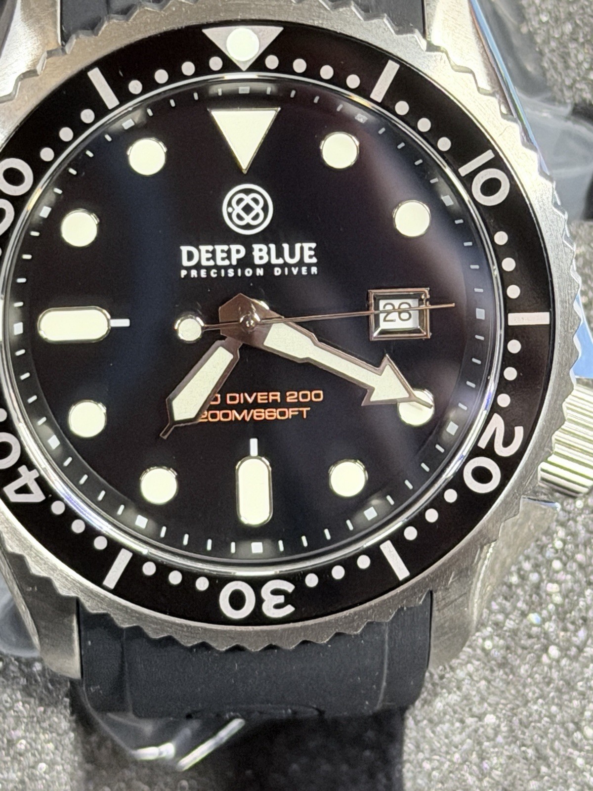 Deep Blue Pro Diver 200 Quartz 200M Sapphire Crystal Box Papers Complete Set