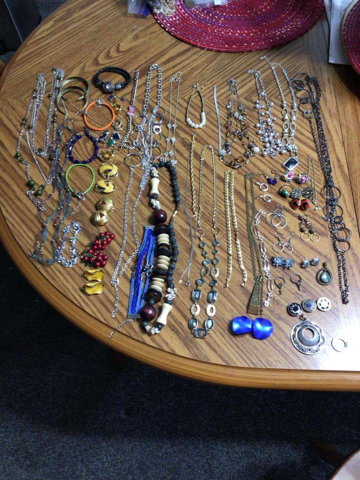 Vintage Costume Jewelry Lot, Necklaces, Bracelets, Earrings, other odds and ends