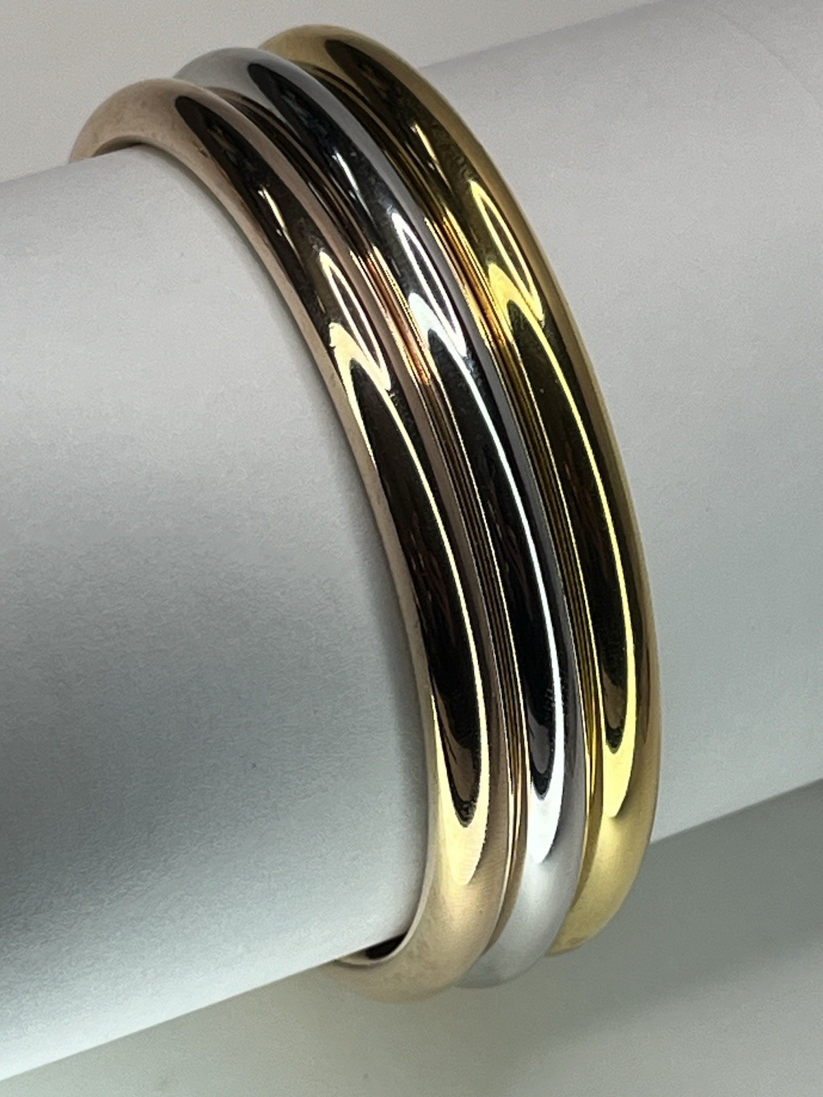 One Milor Italy 14K Rose Gold Over Resin Rounded Shape Oval Bangle Bracelet 8”