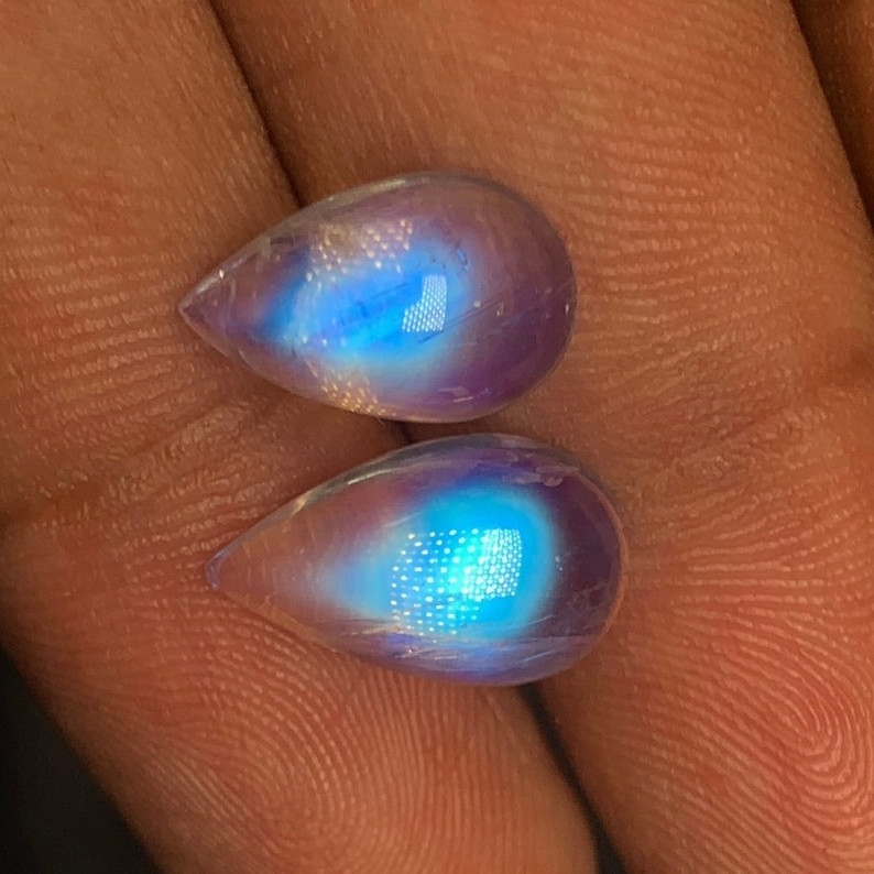 AAAAAA Quality Rainbow Moonstone Blue Fire Pear Shape Cabochon Size 9.5×14-9X15