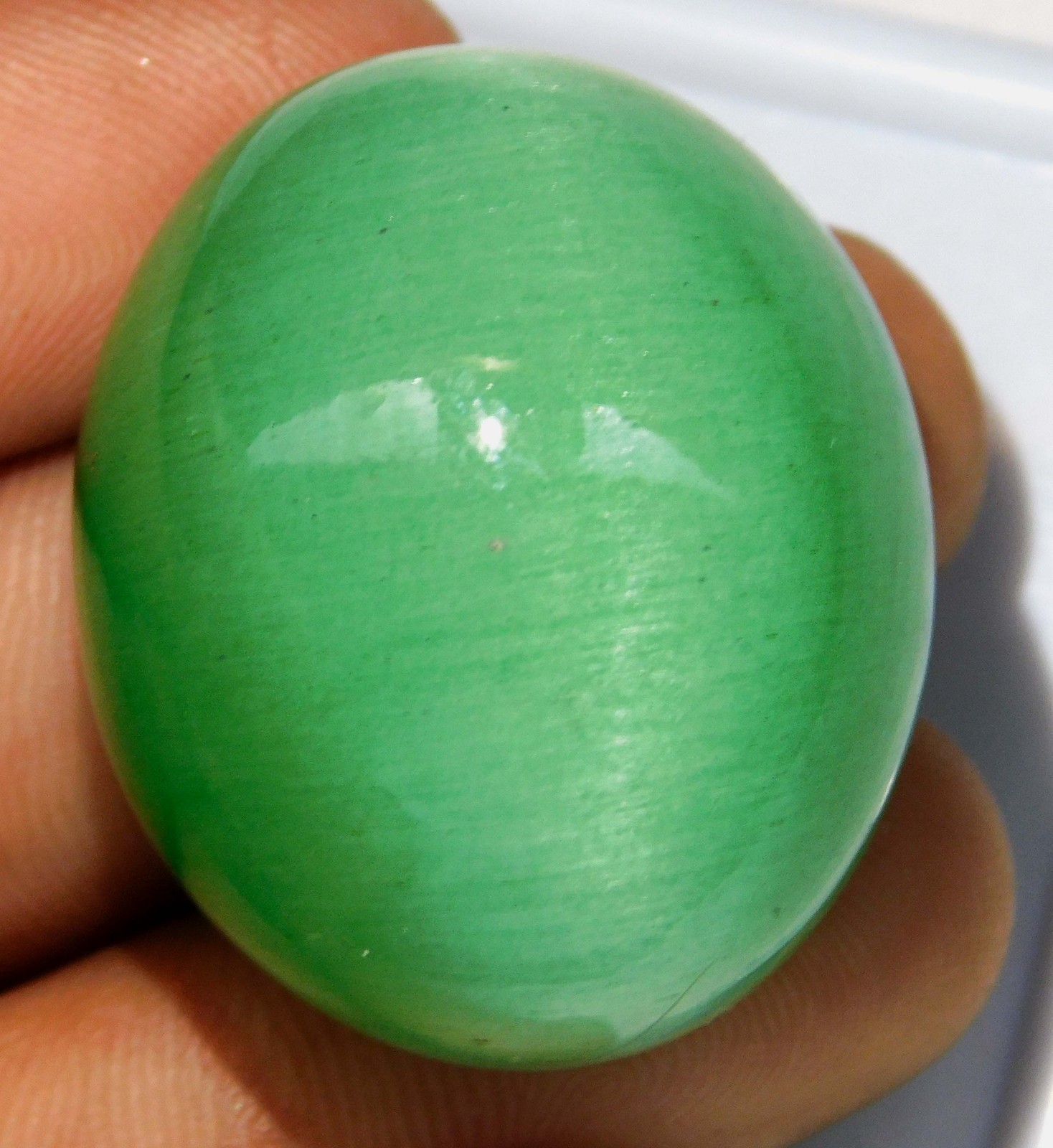 104.35 Ct Untreated Natural Green Chrysoberyl Cat’s Eye Cabochon Cut Gemstone