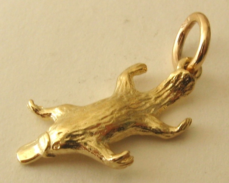 GENUINE SOLID 9K 9ct YELLOW GOLD 3D PLATYPUS ANIMAL CHARM/PENDANT