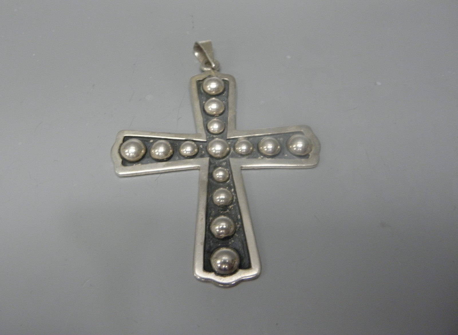 LARGE 3″ HEAVY 925 SILVER CROSS MEXICO MARKED 925 DLUCE