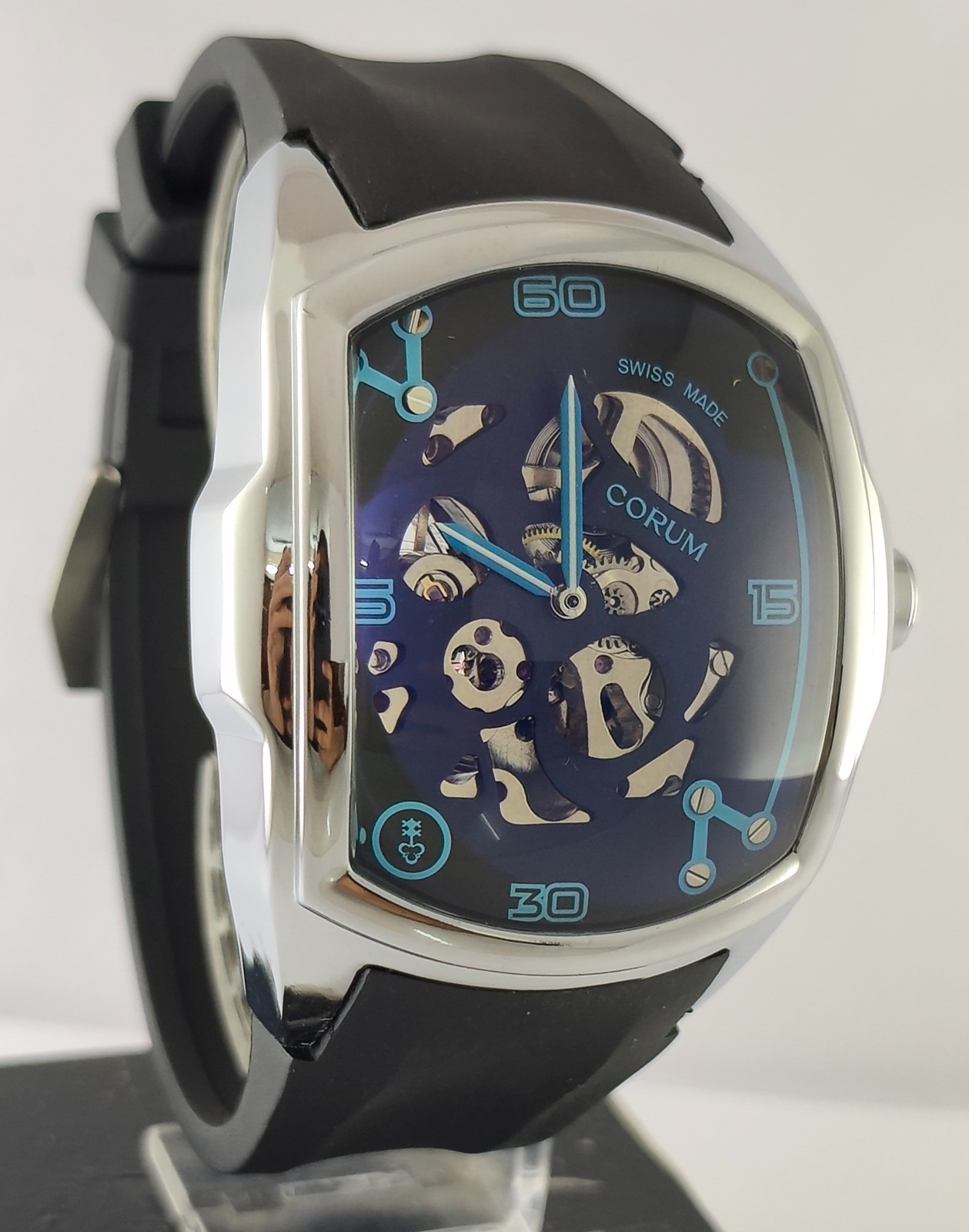 CORUM Automatic Black Dial Men Wristwatch Black Rubber Band “Stay Stylish”