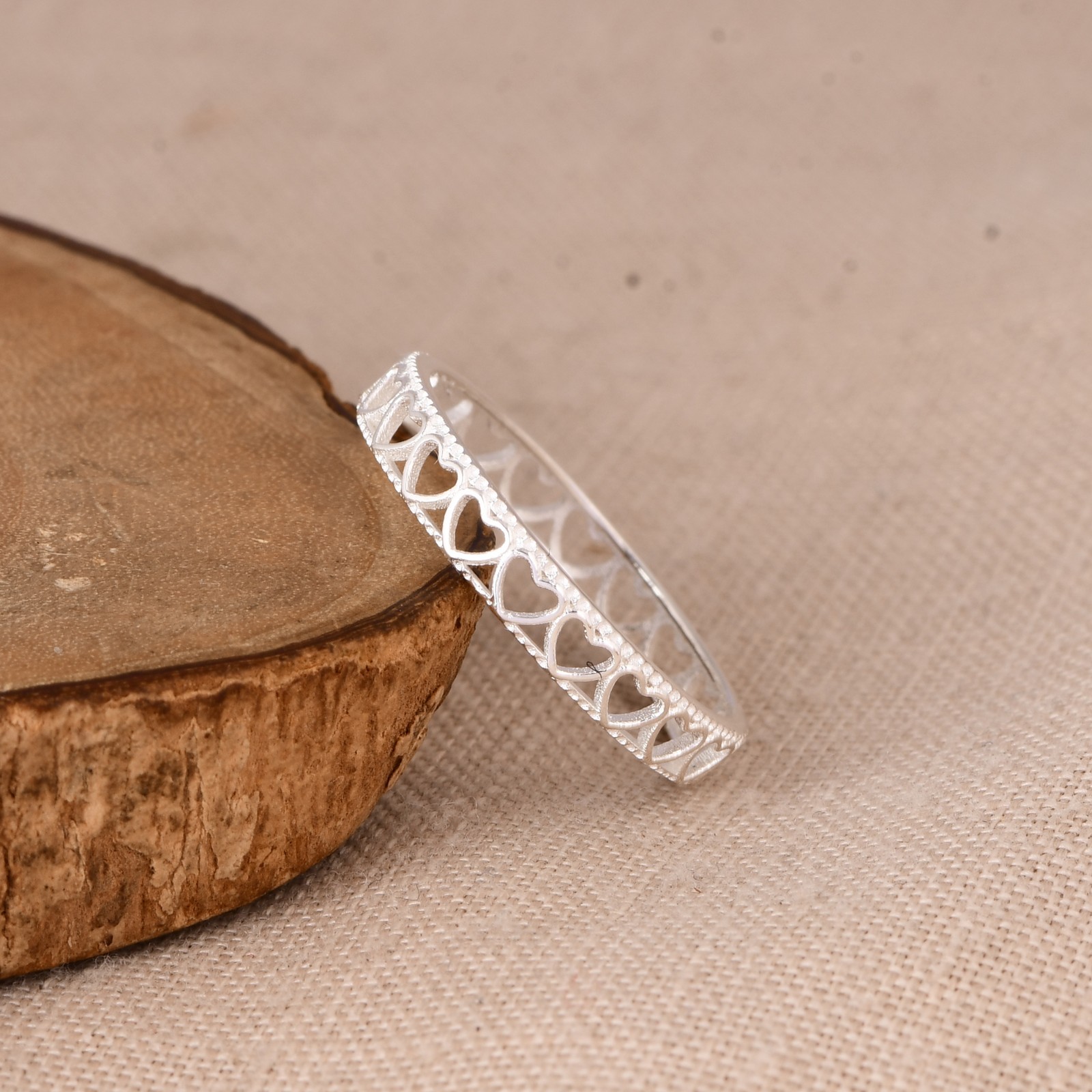 925 Sterling Silver Heart Eternity Ring Cutout Band Womens Wedding Promise