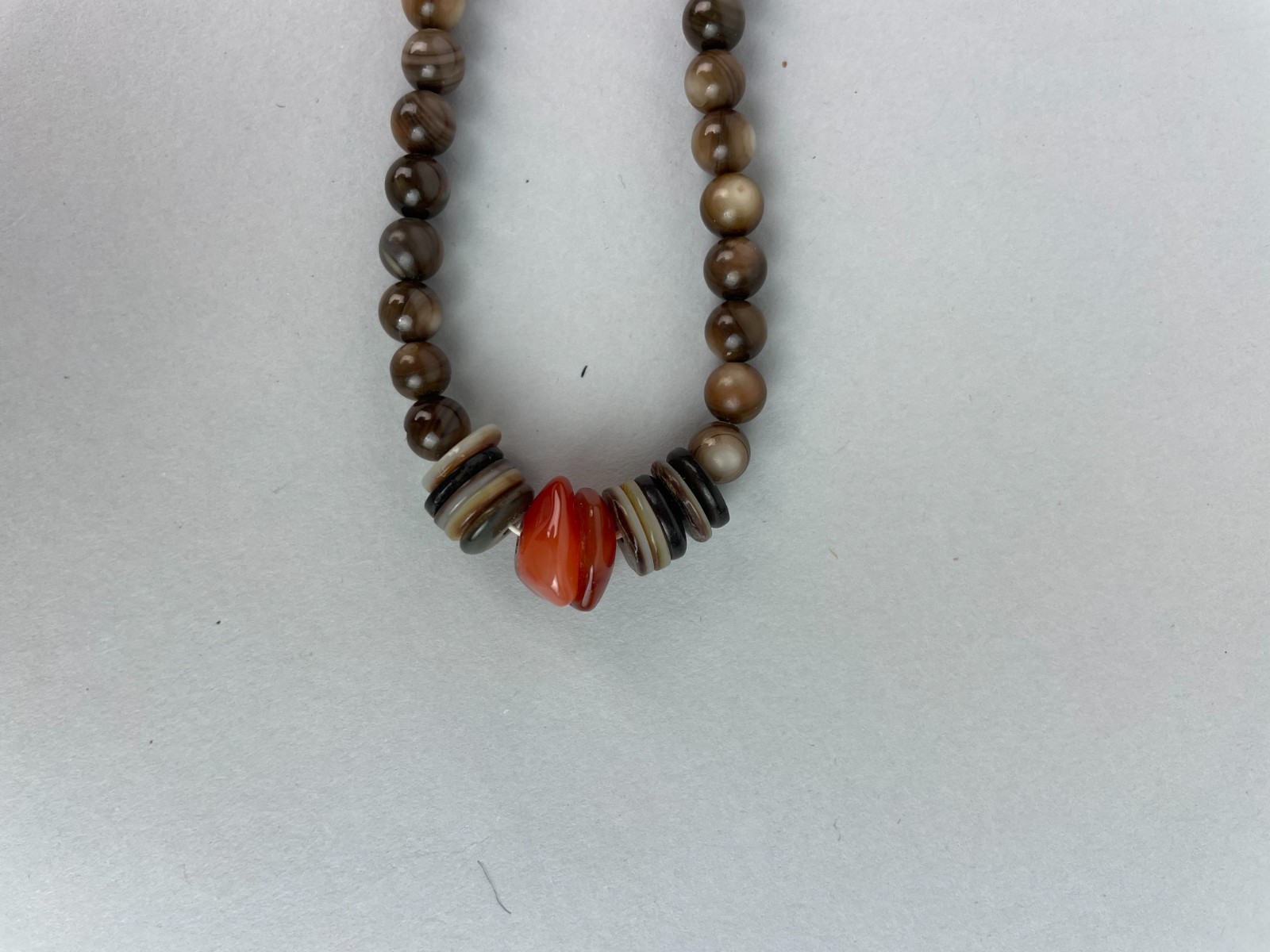 VTG 1970s Agate & Shell Beaded Bohemian Necklace tone necklace 26″, S14